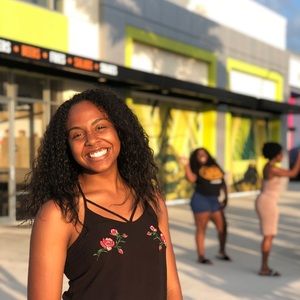 Meet your Posher, Alyssa